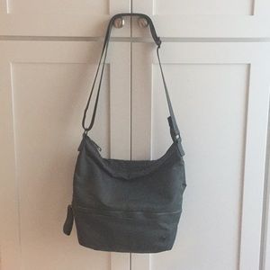 EUC lululemon bag.